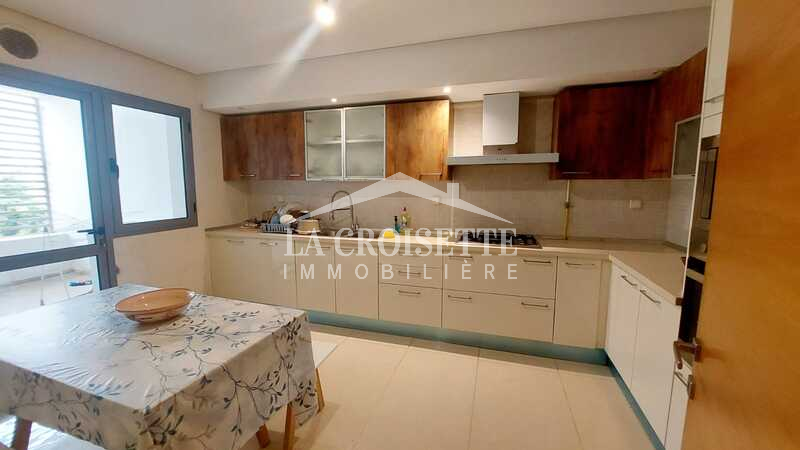 Appartement S+3 à La Soukra